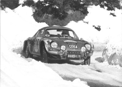 Jean-Claude Andruet - Michèle Espinos-Petit 'Biche' 
42º Rallye Automobile de Monte-Carlo 1973. Renault Alpine A110 1800 (8693 HG 76). Clasificado 1º.

Del 19 al 26 de Enero, Monte-Carlo.
Superficie: asfalto - nieve.

El Rally tenia un total de 4800 km de los que 456.50 km divididos en 18 tramos eran especiales, (2 ellas fueron canceladas SS10 Col de la Porte de 18.25 Km y SS11 La Cabanette de 18.25Km).

Tomaron la salida 278 equipos, finalizaron 51.@
Palabras clave: Jean-Claude_Andruet;Michele_Espinosi-Petit;Renault;Alpine;A110;Montecarlo;nieve;1973