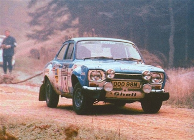 Timo Mäkinen - Henry Liddon
22º Daily Mirror RAC Rally 1973. Ford Escort RS1600 MKI (OOO 98M). Clasificado 1º.

Del 17 al 21 de Noviembre, London, York, Inglaterra.
Superficie: tierra - barro.

El Rally tenia un total de 3020 km de los que 540.02 km divididos en 80 tramos eran especiales.
10 de ellos fueron cancelados:
SS4 Bildworth de 2.41 km
SS5 Harlow de 2.41 km
SS8 Common de 3.22 km
SS9 Quarry de 2.41 km
SS10 Ludlow de 3.22 km
SS54 Rest and Be Thankful de 1.61 km
SS55 Strachur de 4.83 km
SS56 Loch Eck de 3.22 km
SS57 Loch Eckside de 9.66 km
SS58 Ardgartan de 4.83 km

Se inscribieron 241 equipos, tomaron la salida 198, finalizaron 91.@
Palabras clave: Timo_Makinen;Ford;Escort;RS;1973;MKI;MKI