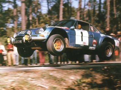 Jean-Pierre Nicolas - Michel Vial
7º TAP Rallye de Portugal 1973. Alpine-Renault A110 1800 (8694 HG 76). Clasificado 2º.

Del 13 al 18 de Marzo, Estoril, Cascais, Lisboa, Portugal.
Superficie: asfalto - tierra.

El Rally tenia un total de 4600.00 km de los que 397.50 km divididos en 32 tramos eran especiales.

Se inscribieron 90 equipos, tomaron la salida 79, finalizaron 23.@
Palabras clave: ;Renault;Alpine;Portugal;A110;1973