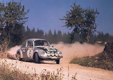 Harry Källström - Claes Billstam
44º Österreichische Alpenfahrt 1973. Volkswagen 1303S (S 20.137). Clasificado 11º.

Del 12 al 14 de Septiembre, Baden, Austria.
Superficie: tierra.

El Rallye tenia un total de 2,314.50 km de los que 324,50 km divididos en 31 tramos eran especiales (2 de ellos fueron cancelados, SS2 y SS22).

Se inscribieron 97 equipos, tomaron la salida 97, finalizaron 25.@
Palabras clave: ;Claes_Billstam;Austria;Volkswagen;1973