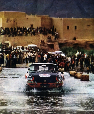 Rauno August Aaltonen - John Davenport
16º Rallye du Maroc 1973. Fiat 124 Abarth Rallye. Abandonó por la dirección del coche.

Del 8 al 13 de Mayo, Rabat, Casablanca.
Superficie: asfalto - tierra.

El Rally tenia un total de 5303.00 km de los que 1210.00 km divididos en 11 tramos eran especiales.

Kilómetros de los tramos:

1ª ETAPA
SS1 El Khatouat de 95.00 km.
SS2 Col du Zegota de 30.00 km.
SS3 Kettama de 40.00 km.
SS4 Tleta - Kettama de 30.00 km.

TOTAL ETAPA 195.00 km.

2ª ETAPA
SS5 Missour de 175 km.
SS6 Rich de 205 km.

TOTAL ETAPA 380.00 km.

3ª ETAPA
SS7 Tizi N'Test de 87 km.
SS8 Foum Zguid de 200.00 km.
SS9 Tazenakht de 92 km.
SS10 Ntchka de 20 km.
SS11 Rissani de 236 km.

TOTAL ETAPA 635.00 km.
TOTAL 1210 KM.

Tomaron la salida 66 equipos, finalizaron 12.
@
Palabras clave: ;John_Davenport;Fiat;Abarth;Marruecos;1973