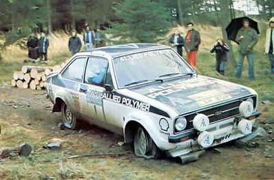 Timo Mäkinen - Henry Liddon
24º Lombard RAC Rally 1975. Ford Escort RS 1800 MKII (LAR 801P). Clasificado 1º.

Del 22 al 26 de Noviembre, York, Yorkshire, Inglaterra.
Superficie: tierra.

El Rally tenia 72 tramos especiales, (2 de ellos fueron cancelados, SS7 Wykeham y SS25 Chargot Wood).

Se inscribieron 250 equipos, tomaron la salida 236, finalizaron 104.@
Palabras clave: Timo_Makinen;Gran_Bretaña;Ford;Escort;RS;MKII;1975;Inglaterra