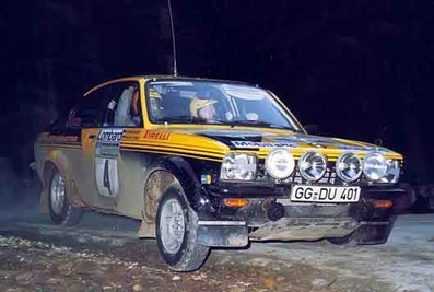 Walter Röhrl - Jochen Berger
24º Lombard RAC Rally 1975. Opel Kadett GT/E (GG-DU 401). Abandonó por la transmisión del coche en SS23 Grovely.

Del 22 al 26 de Noviembre, York, Yorkshire, Inglaterra.
Superficie: tierra.

El Rally tenia 72 tramos especiales (2 de ellos fueron cancelados, SS7 Wykeham y SS25 Chargot Wood).

Se inscribieron 250 equipos, tomaron la salida 236, finalizaron 104.@
Palabras clave: Walter_Röhrl;Jochen_Berger;Opel;Kadett;GT/E;Gran_Bretaña;1975;Lombard_RAC_Rally