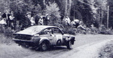 Anders Kulläng - Bruno Berglund
28º Jyväskylän Suurajot - Rally of the 1000 Lakes 1978. Opel Kadett GT/E (GG-DY 914). Clasificado 7º.

Del 25 al 27 de Agosto, Jyväskylä, Finlandia.
Superficie: tierra.

El Rally tenia un total de 1397.70 km de los que 367.20 km divididos en 45 tramos eran especiales.

Se inscribieron 109 equipos, tomaron la salida 108, finalizaron 55.@
Palabras clave: ;Opel;Kadett;GT/E;Finlandia;1978
