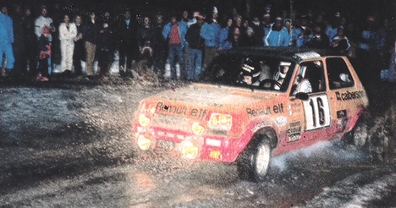 Guy Fréquelin - Jacques Delaval
47º Rallye Automobile de Monte-Carlo 1979. Renault 5 Alpine (2528 JR 76). Clasificado 8º.

Del 20 al 26 de Enero, Monte-Carlo.
Superficie: asfalto - nieve - hielo.

El Rally tenia un total de 2554.00 km de los que 619.00 km divididos en 30 tramos eran especiales (1 de ellos fue cancelado SS13 St Barthelemy de 19 Km).

Se inscribieron 255 equipos, tomaron la salida 233, finalizaron 84.@
Palabras clave: ;Renault;Alpine;Montecarlo;Nieve;1979