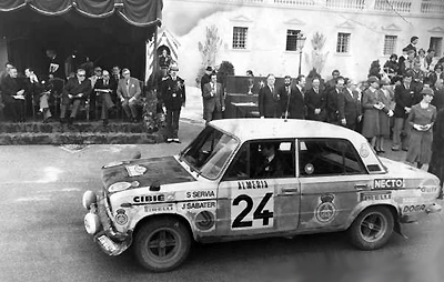 Salvador Servià i Costa  - Jordi Sabater
45º Rallye Automobile de Monte-Carlo 1977. Seat 1430/1800 (GE-9020-B). Clasificado 7º.

Del 22 al 28 de Enero, Monte-Carlo .
Superficie: asfalto - nieve.

El Rally tenia un total de 4800 km de los que 540.50 km divididos en 27 tramos eran especiales (una de ellas fue cancelada SS2 Col de Fontbelle de 35.00 Km).

Se inscribieron 217 equipos, tomaron la salida 198, finalizaron 118 en lista, llegaron 47 en meta.@
Palabras clave: Salvador_Servia;Seat;Montecarlo;1977