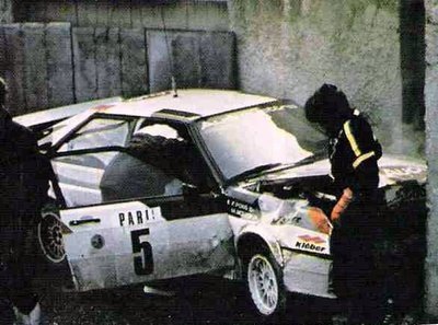 Michèle Mouton - Fabrizia Pons
50º Rallye Automobile de Monte-Carlo 1982. Audi Quattro (IN-ND 21). Abandonó por accidente en SS11 Pont des Miolans - St Auban 1 de 24,28 Km.

La Gendarmerie impidió pasar a los ouvreurs de Michele desde éste pueblo hasta el final de tramo (unos 6km), desviándolos a una ruta de acceso, por ser hora de cierre.
Con ello Michele llegó a esa placa de hielo negro completamente ciega.
Golpe duro y seco saldado con contusiones.

Del 16 al 22 de Enero, Monte Carlo.
Superficie: asfalto - nieve.

El Rally tenia un total de 4082.71 km de los que 747.81 km divididos en 32 tramos eran especiales, (2 de ellas fueron canceladas SS7 Trigance - Chateauvieux 1 de 28,53 Km y SS15 St Jean en Royans - La Chapelle en Vercors de 38,67 Km).

Se inscribieron 306 equipos, tomaron la salida 299, finalizaron 140.

[url=https://goo.gl/maps/dgqZ2p3L1g3f8HtZ7] Localización del lugar en Google Maps:[/url]
@
Palabras clave: Michele_Mouton;Fabrizia_Pons;Audi;Quattro;Montecarlo;Crash;1982