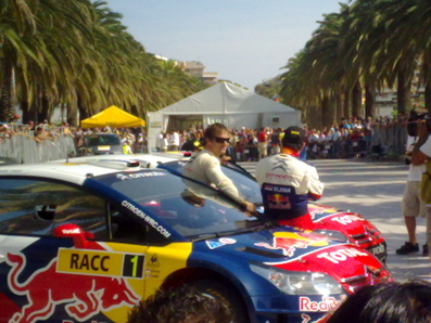 Parque Cerrado Final Rally del 46º Catalunya Costa-Daurada 2010 (Salou)
Citröen C4 WRC de Sébastien Loeb - Daniel Elena, clasificado 1º.
En la imagen Sébastien Loeb mirando a cà¡mara y Daniel Elena a su lado.
Palabras clave: Sébastien_Loeb;Citroen;WRC;Catalunya;2010;parque_cerrado;Personajes