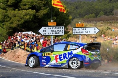 Dennis Kuipers - Frederic Miclotte
47º Rally Catalunya-Costa Daurada 2011. Ford Fiesta RS WRC. Clasificado 9º.
Tramo: El Priorat de 45,97 Km SS7-SS10, (tramo mà¡s largo del Mundial).
Situaciòn: Cruce El Molar. Sitio mà­tico del Rally para los aficionados, con un cruce de 180º, donde el freno de mano y las derrapadas suelen ser habituales.
Palabras clave: ;Ford;Fiesta;RS;WRC;Catalunya;2011;cruce_molar