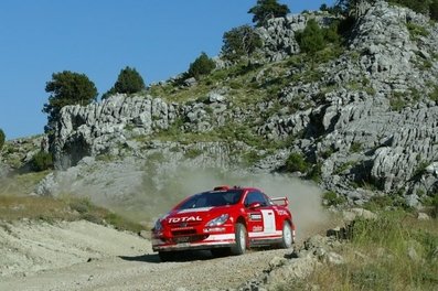 Marcus Grönholm - Timo Rautiainen
51º Rally Acròpolis 2004. Peugeot 307WRC. Retirado por suspensiòn.
Palabras clave: Marcus_Gronholm;Timo_Rautiainen;Peugeot;WRC;Grecia;2004