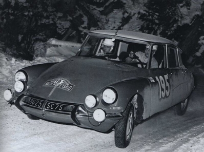 Pauli Toivonen - Ensio Mikkander
35º Rallye Automobile de Monte-Carlo 1966. Citroën DS 21 (3427 HP 75). Clasificado 1º.

Del 14 al 20 de Enero, Monte-Carlo.
Superficie: asfalto - nieve.

119 equipos completaron el rally en su totalidad.
A partir de la posición 120, los equipos no se clasificaron para el tramo final, pero fueron clasificados oficialmente.

Tomaron la salida 322 equipos, finalizaron 184.
@
Palabras clave: Pauli_Toivonen;Jarvi;Citroen;DS;Montecarlo;nieve;1966