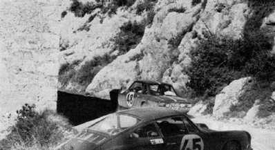 Hannu Mikkola - Arto Salminen
36º Rallye Automobile de Monte-Carlo 1967. 48# Lancia Fulvia Coupé HF. Clasificado 43º.

En primera lí­nea de la imagen aparece Hans-Joachim Walter - Werner Lier con 45# Porsche 911 S 2.0 (WZ-LP 1). Clasificado 14º.

Del 14 al 20 de Enero, Monaco.
Superficie: asfalto - nieve.

Se inscribieron 221 equipos, tomaron la salida 195, finalizaron 92.@
Palabras clave: ;Porsche;Lancia;Fulvia;Montecarlo;1967