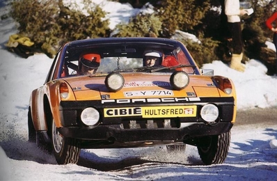 Björn Waldegard - Hans Thorszelius
40º Rallye Automobile de Monte-Carlo 1971. Porsche 914/6 (S-Y 7714). Clasificado 3º.

Del 22 al 29 de Enero, Monte-Carlo.
Superficie: asfalto - nieve con 455,90 km cronometrados divididos en 17 tramos especiales.
Para el tramo final, Col des Banquettes - Col de la Madonne de Gorbio de 28.00 km calificaron 60 equipos, a partir de la posición 23 los equipos fueron clasificados oficialmente hasta el 30.
Se inscribieron 282 equipos, tomaron la salida 224, finalizaron 30.@
Palabras clave: ;Hans_Thorszelius;Porsche;Montecarlo;nieve;1971