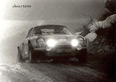 Bernard Darniche - Alain Mahé
41º Rallye Automobile de Monte-Carlo 1972. Alpine-Renault A110 1800 (941 HB 76). Clasificado 25º.

Del 21 al 28 de Enero, Monte-Carlo.
Superficie: asfalto - nieve.

El Rally constaba de 2 etapas y 437.50 km cronometrados divididos en 16 tramos especiales.

Se inscribieron 299 equipos, tomaron la salida 264, finalizaron 40.@
Palabras clave: ;Renault;Alpine;A110;Montecarlo;nieve;1972