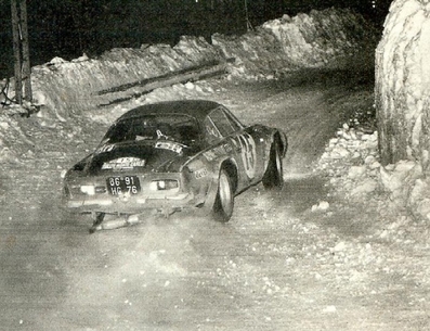 Ove Andersson - Jean Todt
42º Rallye Automobile de Monte-Carlo 1973. Renault-Alpine A110 1800 (8691 HG 76). Clasificado 2º.

Del 19 al 26 de Enero, Monte-Carlo.
Superficie: asfalto - nieve.

El Rally tenia un total de 4800 km de los que 456.50 km divididos en 18 tramos eran especiales, (2 ellas fueron canceladas SS10 Col de la Porte de 18.25 Km y SS11 La Cabanette de 18.25Km).

Tomaron la salida 278 equipos, finalizaron 51.@
Palabras clave: Renault;Alpine;A110;Montecarlo;1973;nieve