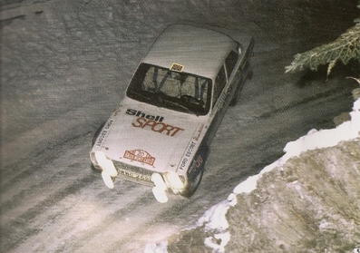Hannu Mikkola - Jim Porter
42º Rallye Automobile de Monte-Carlo 1973. Ford Escort RS1600 MKI (WWC 252L). Clasificado 4º.

Del 19 al 26 de Enero, Monte-Carlo.
Superficie: asfalto - nieve - hielo.

Del 19 al 26 de Enero, Monte-Carlo.
Superficie: asfalto - nieve.

El Rally tenia un total de 4800 km de los que 456.50 km divididos en 18 tramos eran especiales, (2 ellas fueron canceladas SS10 Col de la Porte de 18.25 Km y SS11 La Cabanette de 18.25Km).

Tomaron la salida 278 equipos, finalizaron 51.

Para mas información [url=http://wp.me/p74eqQ-f] Click en la foto o aquí si esta azul[/url]
@
Palabras clave: ;Ford;Escort;RS;Montecarlo;1973