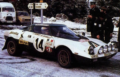 Sandro Munari - Mario Mannucci
43º Rallye Automobile de Monte-Carlo 1975. Lancia Stratos HF (TO L65176). Clasificado 1º.

Del 15 al 23 de Enero, Monte Carlo.
Superficie: asfalto - nieve.

El Rally tenia un total de 2,345.00 Km de los que 472.00 Km divididos en 22 tramos eran especiales.

Se inscribieron 114 equipos, tomaron la salida 96, finalizaron 43.@
Palabras clave: Sandro_Munari;Montecarlo;Lancia;Stratos;1975