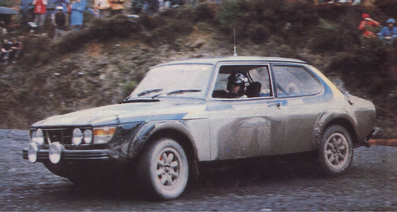 Stig Blomqvist - Hans Sylvan
25º Lombard RAC Rally 1976. Saab 99 EMS (JNF 756). Clasificado 2º.

Del 27 al 30 de Noviembre, Bath, Inglaterra.
Superficie: tierra.

El Rally tenia un total de 3248 km de los que 504 km divididos en 76 tramos eran especiales, (6 de ellos fueron cancelados, SS2 Speech House, km? SS34 Greystoke, km? SS37 cancelada antes del inicio, km? SS41 Egdon, km? y SS42 Anglebury, km?).

Tomaron la salida 200 equipos, finalizaron 71.@
Palabras clave: Stig_Blomqvist;Saab;Gran_Bretaña;EMS;1976;RAC_Rally;Lombard_RAC