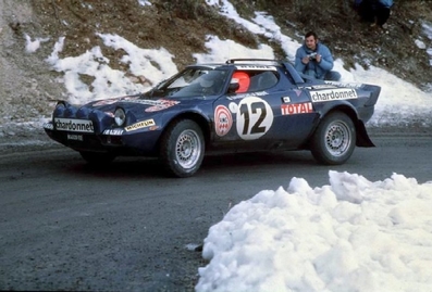 Bernard Darniche - Alain Mahé
44º Rallye Automobile de Monte-Carlo 1976. Lancia Stratos HF (TO N14329). Clasificado 3º.

Del 17 al 24 de Enero, Monte-Carlo.
Superficie: asfalto - nieve.

El Rally tenia un total de 4500 km de los que 530.50 km divididos en 23 tramos eran especiales.

Se inscribieron 163 equipos, tomaron la salida 148, finalizaron 84.@
Palabras clave: ;Lancia;Stratos;Montecarlo;1976