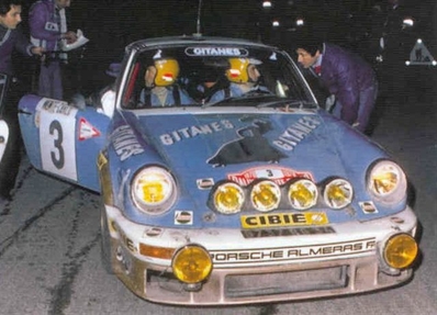 Jean-Pierre Nicolas - Vincent Laverne
46º Rallye Automobile de Monte-Carlo 1978. Porsche 911 Carrera RS 3.0 (8737 RG 34). Clasificado 1º.
Publimmo Racing

Del 21 al 27 de Enero, Monte-Carlo.
Superficie: asfalto - nieve.

El Rally tenia un total de 4600 km de los que 570 km divididos en 29 tramos eran especiales (5 de ellas fueron canceladas SS8 Col du Fanget de 10 Km, SS10 Serre Chevalier de 10 Km, SS11 Col du Lautaret de 15 Km, SS14 Saint Pierreville de 16 Km y SS15 Burzet de 44 Km).

Se inscribieron 231 equipos, tomaron la salida 216, finalizaron 129.@
Palabras clave: Porsche;Montecarlo;1978