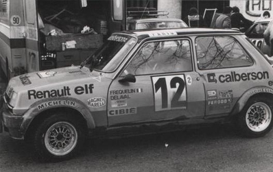Guy Fréquelin - Jacques Delaval
46º Rallye Automobile de Monte-Carlo 1978. Renault 5 Alpine (6517 JU 76). Clasificado 3º.

Del 21 al 27 de Enero, Monte-Carlo.
Superficie: asfalto - nieve.

El Rally tenia un total de 4600 km de los que 570 km divididos en 29 tramos eran especiales (5 de ellas fueron canceladas SS8 Col du Fanget de 10 Km, SS10 Serre Chevalier de 10 Km, SS11 Col du Lautaret de 15 Km, SS14 Saint Pierreville de 16 Km y SS15 Burzet de 44 Km).

Se inscribieron 231 equipos, tomaron la salida 216, finalizaron 129.@
Palabras clave: ;Renault;Alpine;Montecarlo;1978