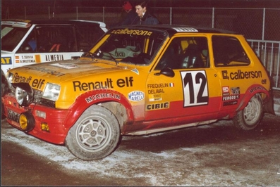 Guy Fréquelin - Jacques Delaval
46º Rallye Automobile de Monte-Carlo 1978. Renault 5 Alpine (6517 JU 76). Clasificado 3º.

Del 21 al 27 de Enero, Monte-Carlo.
Superficie: asfalto - nieve.

El Rally tenia un total de 4600 km de los que 570 km divididos en 29 tramos eran especiales (5 de ellas fueron canceladas SS8 Col du Fanget de 10 Km, SS10 Serre Chevalier de 10 Km, SS11 Col du Lautaret de 15 Km, SS14 Saint Pierreville de 16 Km y SS15 Burzet de 44 Km).

Se inscribieron 231 equipos, tomaron la salida 216, finalizaron 129.@
Palabras clave: ;Renault;Alpine;Montecarlo;1978;parque_cerrado
