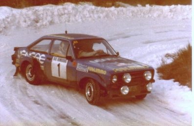 Björn Waldegard - Hans Thorszelius
29º International Suecia Rally 1979. Ford Escort RS 1800 MKII (WTW 569S). Clasificado 2º.

Del 16 al 18. de Febrero, Karlstad, Suecia.
Superficie: nieve - hielo.

El Rally tenia un total de 1,445.00 Km de los que 630.00 Km divididos en 38 tramos eran especiales.

Se inscribieron 113 equipos, tomaron la salida 113, finalizaron 39.@
Palabras clave: Bjorn_Waldegard;Hans_Thorszelius;Ford;Escort;MKII;Suecia;nieve;1979