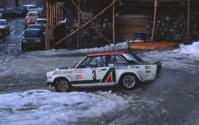 Markku Alén - Ilkka Kivimäki
47º Rallye Automobile de Monte-Carlo 1979. Fiat 131 Abarth (TO R19730). Clasificado 3º.

Del 20 al 26 de Enero, Monte-Carlo.
Superficie: asfalto - nieve.

El Rally tenia un total de 4840 km de los que 619 km divididos en 30 tramos eran especiales (1 de ellos fue cancelado SS13 St Barthelemy de 19 Km).

Se inscribieron 255 equipos, tomaron la salida 233, finalizaron 84.@
Palabras clave: Markku_Alen;Fiat;Abarth;Montecarlo;nieve;1979