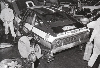 Achim Warmbold - Philippe Alessandrini
47º Rallye Automobile de Monte-Carlo 1979. Citröen CX 2500 Diesel (888 CFA 75). Excluido, desconocemos el motivo.

Del 20 al 26 de Enero, Monte-Carlo.
Superficie: asfalto - nieve.

El Rally tenia un total de 4840 km de los que 619 km divididos en 30 tramos, eran especiales (1 de ellos fue cancelado SS13 St Barthelemy de 19 Km).

Se inscribieron 255 equipos, tomaron la salida 233, finalizaron 84.@
Palabras clave: ;Citroen;CX;Diesel;Asistencias;1979