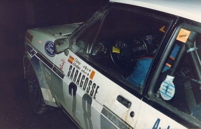 Salvador Servià i Costa  - Alex Brustenga
48º Rallye Automobile de Monte-Carlo 1980. Ford Fiesta 1600 (B-8267-DX) Clasificado 9º, empatado a tiempo con Alain Coppier - Josépha Laloz con Porsche 911 SC (6905 RQ 34).

Del 19 al 25 de Enero, Monte-Carlo.
Superficie: asfalto - nieve.

El Rally tenia un total de 3063.30 km de los que 695.30 km divididos en 33 tramos eran especiales, (4 de ellas fueron canceladas SS17 Pont du Fosse - Romette de 21 Km, SS20 Col du Corobin de 15 Km, SS32 Pont des Miolans - St Auban 2 de 24 Km y SS33 Roquesteron - Boyon 3 de 18 Km).

Se inscribieron 255 equipos, tomaron la salida 237, finalizaron 88.@
Palabras clave: Salvador_Servia;Ford;Fiesta;Montecarlo;1980