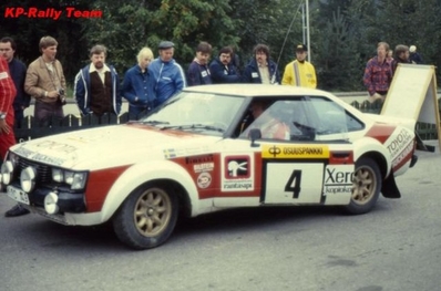 Björn Waldegard - Hans Thorszelius
31º Jyväskylän Suurajot - Rally of the 1000 Lakes 1981. Toyota Celica 2000GT -RA45- (K-YC 149). Clasificado 9º.
Toyota Team Europe

Del 28 al 30 de Agosto, Jyväskylä, Finlandia.
Superficie: tierra.

El Rally tenia un total de 1418.89 km de los que 453.09 km divididos en 48 tramos eran especiales, (2 de ellas fueron canceladas SS11 y SS37 Ristijarvi de 13.20 Km).

Se inscribieron 152 equipos, tomaron la salida 146, finalizaron 66.@
Palabras clave: Hans_Thorszelius;Toyota;Celica;Finlandia;1981