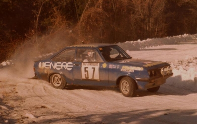 Yves Loubet - René Alemany
49º Rallye Automobile de Monte-Carlo 1981. Ford Escort RS 2000. Clasificado 97º.

Del 24 al 30 de Enero, Monte-Carlo.
Superficie: asfalto - nieve.

El Rally tenia un total de 3930.00 km de los que 750.00 km divididos en 32 tramos eran especiales.

Se inscribieron 274 equipos, tomaron la salida 263, finalizaron 133.@
Palabras clave: Yves_Loubet;René_Alemany;Ford;Escort;RS;2000;Montecarlo;nieve;1981