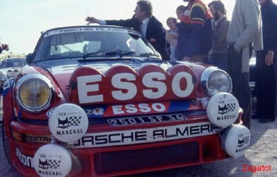 Guy Fréquelin - Jean-François Fauchille
50º Rallye Automobile de Monte-Carlo 1982. Porsche 911 SC (2501 SF 34). Clasificado 4º.

Del 16 al 22 de Enero, Monte Carlo.
Superficie: asfalto - nieve.

El Rally tenia un total de 4082.71 km de los que 747.81 km divididos en 32 tramos eran especiales, (2 de ellas fueron canceladas SS7 Trigance - Chateauvieux 1 de 28,53 Km y SS15 St Jean en Royans - La Chapelle en Vercors de 38,67 Km).

Se inscribieron 306 equipos, tomaron la salida 299, finalizaron 140.@
Palabras clave: ;Porsche;Montecarlo;1982