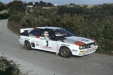 Hannu Mikkola - Arne Hertz
17º Rallye de Portugal - Vinho do Porto 1983. Audi Quattro A1 (IN-NM 62). Clasificado 1º.

Del 2 al 5 de Marzo, Estoril, Lisboa, Portugal.
Supeficie: asfalto - tierra.

El Rally tenia un total de 2325 km de los que 674.50 km divididos en 43 tramos eran especiales (3 de ellos fueron cancelados SS12 Figueira de Foz de 9 Km, SS13 Prestimo de 12,50 Km, SS14 Vouga de 10 Km).

Tomaron la salida 86 equipos, finalizaron 31.@
Palabras clave: Hannu_Olavi_Mikkola;Arne_Hertz;Audi;Quattro;Portugal;Grupo_B;1983