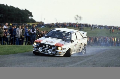Hannu Mikkola - Arne Hertz
32º Lombard RAC Rally 1983. Audi Quattro A2 (IN-NV 3). Clasificado 2º.

Del 19 al 22 de Noviembre, Bath, Inglaterra.
Superficie: tierra.

El Rally tenia un total de 2231 km de los que 835.33 km divididos en 59 tramos eran especiales, (2 de ellas fueron canceladas SS22 Wark de 38.14 Km y SS41).

Se inscribieron 139 equipos, tomaron la salida 127, finalizaron 61.@
Palabras clave: ;Audi;Quattro;Grupo_B;crash;Gran_Bretaña;1983;Inglaterra;