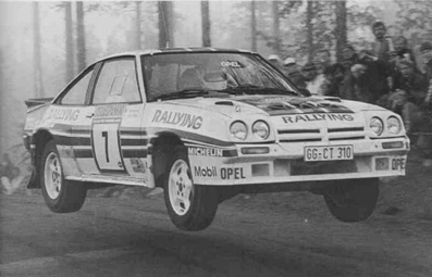 Henri Toivonen - Fred Gallagher
33º 1000 Lakes Rally 1983. Opel Manta 400 (GG-CT 310). Abandonó por daños de motor a causa de una salida de pista en SS39 Kraakkio de 10.51 Km.

Del 26 al 28 de Agosto, Jyväskylä, Finlandia. Superficie: tierra.

El Rally tenia un total de 1461.00 km de los que 472.63 km divididos en 50 tramos eran especiales.

Se inscribieron 180 equipos, tomaron la salida 174, finalizaron 71.@
Palabras clave: Henri_Toivonen;opel;manta;Finlandia;grupo_b;1983