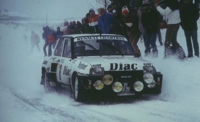 Jean-Luc Thérier - Michel Vial
52º Rallye Automobile de Monte-Carlo 1984. Renault 5 Turbo Tour de Corse (21 QV 28). Clasificado 4º.

Del 21 al 27 de Enero, Monte-Carlo.
Superficie: asfalto - nieve.

El Rally tenia un total de 3328.90 km de los que 753.20 km divididos en 30 tramos eran especiales, (4 de ellas fueron cancxeladas SS3 St Jean en Royans de 39 Km, SS11 Les Savoyons - Sigoyer de 32 Km, SS12 Pont sur Barrage du Sautet de 18,40 Km, SS13 Chateau d'Ancelle - La Batie Neuve de 11,20 Km).

Se inscribieron 222 equipos, tomaron la salida 209, finalizaron 120.@
Palabras clave: ;Renault;Turbo;Montecarlo;1984;nieve