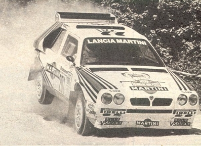 DEBUT DEL GRAN LANCIA DELTA S4
Inscrito como prototipo y participando como Course car
Lancia Martini
Placa: PROVA TO 2664

Markku Alén - Ilkka Kivimaki
10º Rallye des 1000 Pistes 1985

Del 6 al 7 de Julio, Canjuers, Francia.
Superficie: tierra con 265.30 km cronometrados divididos en 13 tramos especiales.

Éste Rally se celebraba en Camp militaire de Canjuers, Var.
Situado al sureste de Francia, en un terreno de 35.000 hectáreas.
Muchos equipos hací­an debutar sus nuevos modelos antes de competir en el Campeonato Mundial y/o Europeo de Rallyes.

Se podría decir que era un excelente banco de pruebas, donde miraban de conseguir mas fialbilidad y/o evolucionar los coches.

Tomaron la salida 111 equipos, finalizaron 37.
@
Palabras clave: Lancia;Delta;Grupo_B;Francia;1985;Canjuers;Debut
