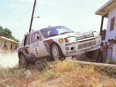 Timo Salonen - Seppo Harjanne
32º Rothmans Acropolis Rally 1985. Peugeot 205 Turbo 16 (25 FGV 75). Clasificado 1º.

Del 27 al 30 de Mayo, Atenas, Grecia.
Superficie: tierra.

El Rally tenía un total de 2295.94 km de los que 807.67 km divididos en 47 tramos eran especiales.

Tomaron la salida 110 equipos, finalizaron 45.@
Palabras clave: Timo_Salonen;Seppo_Harjanne;Peugeot;Turbo;T16;Grecia;Grupo_B;1985;Acropolis