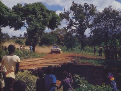 Timo Salonen - Seppo Harjanne
33º Marlboro Rally Safari 1985. Peugeot 205 Turbo 16. Clasificado 7º
Palabras clave: Timo_Salonen;Seppo_Harjanne;Peugeot;Turbo;T16;Safari;Grupo_B;1985