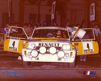 Carlos Sainz Cenamor - Antonio Boto
8º Rally Sierra Morena 1985, Renault 5 Turbo, Clasificado 2º

SUBCAMPEÓN de España de Pilotos de Rallyes (Renault 5 Turbo Tour de Corse Gr.B.).
Piloto Oficial de Renault España.
@
Palabras clave: ;Renault;Turbo;Sierra_Morena;1985;Grupo_B
