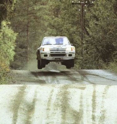 Ari Vatanen - Terry Harryman
34º Rally 1000 Lagos 1985 (Finlandia). Peugeot 205 Turbo 16. Clasificado 1º
Palabras clave: ;Terry_Harryman;Peugeot;T16;Grupo_B;Finlandia;1985