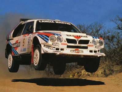Massimo (Miki) Biasion - Tiziano Siviero
6º Marlboro Rally Argentina 1986. Lancia Delta S4 (TO 73073E). Clasificado 1º.

Del 6 al 9 de Agosto, Buenos Aires - Cordoba, Argentina.
Superficie: tierra.

El Rally tenia un total de 2072.00 km de los que 624.35 km divididos en 27 tramos eran especiales, (una de ellas fue cancelada SS19 Tanti - Cuchilla Nevada de 30.59 km).

Tomaron la salida 150 equipos, finalizaron 50.@
Palabras clave: Miki_Biasion;Tiziano_Siviero;Lancia;Delta;Argentina;Grupo_B;1986