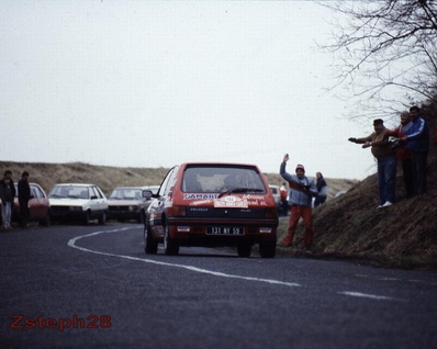 François Delecour - Anne-Chantal Pauwels
54º Rallye Automobile de Monte-Carlo 1986. Peugeot 205 GTI (131 NY 59). Abandonó por motor.

Del 18 al 24 de Enero, Monte-Carlo.
Superficie: asfalto - nieve.

El Rally tenía un total de 3984.00 km de los que 881.20 km divididos en 36 tramos eran especiales.

Tomaron la salida 156 equipos, finalizaron 65.@
Palabras clave: ;Peugeot;GTI;Montecarlo;1986