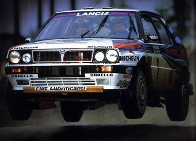 Markku Alén - Ilkka Kivimaki
31 visto
38º 1000 Lakes Rally 1988. Lancia Delta Integrale (TO 89094H). Clasificado 1º.

Del 26 al 28 de Agosto, Jyväskylä, Finlandia.
Superficie: tierra.

El Rally tenia un total de 1445.95 km de los que 496.32 km divididos en 39 tramos, eran especiales.

Se inscribieron 200 equipos, tomaron la salida 195, finalizaron 84.@
Palabras clave: Markku_Alen;Ilkka_Kivimaki;Lancia;Delta;Integrale;Finlandia;saltos;1988;