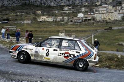 Bruno Saby - Jean Francoise Fauchille
56º Rallye Automobile de Monte-Carlo 1988. Lancia Delta HF 4WD (TO-04201H). Clasificado 1º.

Del 16 al 21 de Enero, Monte Carlo.
Superficie: asfalto - nieve.

El Rally tenia un total de 3052.9 km de los que 624.16 km divididos en 26 tramos eran especiales.

Se inscribieron 181 equipos, tomaron la salida 169, finalizaron 109.@
Palabras clave: ;Delta;Lancia;Montecarlo;1988