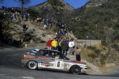 Didier Auriol - Bernard Occelli
57º Rallye Automobile de Monte-Carlo 1989. Lancia Delta Integrale (TO 70780L). Clasificado 2º.

Del 21 al 26 de Enero, Monte-Carlo.
Superficie: asfalto - nieve.

El Rally tenia un total de 2872.82 km, de los que 613.25 km, divididos en 24 tramos, eran especiales.

Tomaron la salida 172 equipos, finalizaron 83.@
Palabras clave: Didier_Auriol;Montecarlo;Delta;Lancia;Integrale;1989