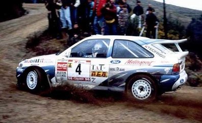 Massimo (Miki) Biasion - Tiziano Siviero
28º TAP Rallye de Portugal 1994. Ford Escort RS Cosworth.Clasificado 3º.

Del 1 al 4 de Marzo, Estoril.
Superficie: asfalto - tierra.

El Rally tenia un total de 2.214.81 Km de los que 571.82 Km divididos en 36 tramos eran especiales.

Se inscribieron 97 equipos, tomaron la salida 89, finalizaron 34.@
Palabras clave: Miki_Biasion;Tiziano_Siviero;Portugal;Ford;Escort;RS;Cosworth;1994