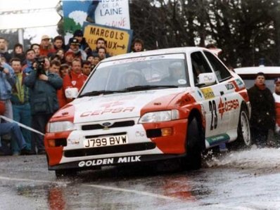 Jesus (Chus) Puras - Alex Romaní
62º Rallye Automobile de Monte-Carlo 1994. Ford Escort RS Cosworth (J799 BVW). Clasificado 9º.

Del 22 al 27 de Enero, Monte-Carlo.
Superficie: asfalto - nieve.

El Rally tenia un total de 3058.00 km de los que 588.43 km divididos en 22 tramos eran especiales.

Se inscribieron 195 equipos, tomaron la salida 186, finalizaron 94.@
Palabras clave: Jesus_Chus_Puras;Ford;Escort;RS;Cosworth;Montecarlo;1994