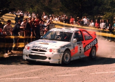 Carlos Sainz Cenamor - Luís Rodríguez Moya
33º Rallye Catalunya - Costa Brava - Rallye de España) 1997. Ford Escort WRC (P8 FMC). Clasificado 10º.

Del 14 al 16 de Abril, Lloret de Mar, Girona, Catalunya, España.
Superficie: asfalto.

El Rally tenia un total de 1359.3 km de los que 387.72 km divididos en 18 tramos eran especiales.

Tomaron la salida 94 equipos, finalizaron 31.@
Palabras clave: ;Luis_Moya;Ford;Escort;WRC;Catalunya;1997;Catalunya;España